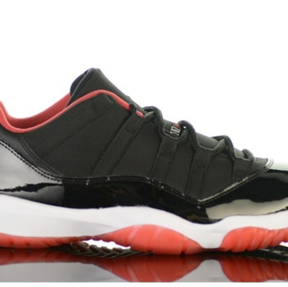 Air Jordan 11 Low 'Breds' size 10Men - Picture 2 of 5